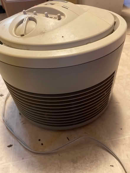 Photo of free HEPA filter, works well (Pepperell MA) #2