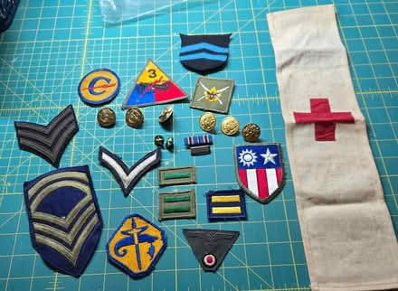 Photo of free military insignia (off Fisher Blvd) #1