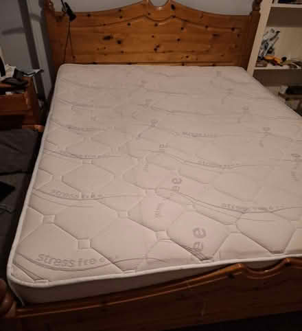 Photo of free King size beds, mattress and Sofas (Larbert FK5) #2