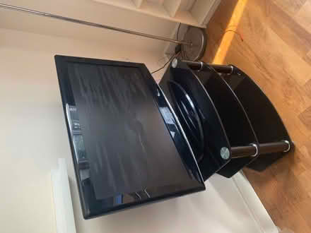 Photo of free Paint, TV & bags for life (Wandsworth SW18) #2