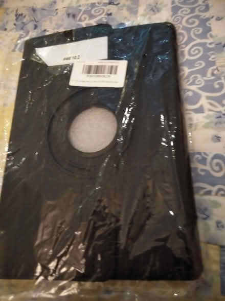 Photo of free iPad 10.2 vinyl cover/stand (Marcham OX13) #2