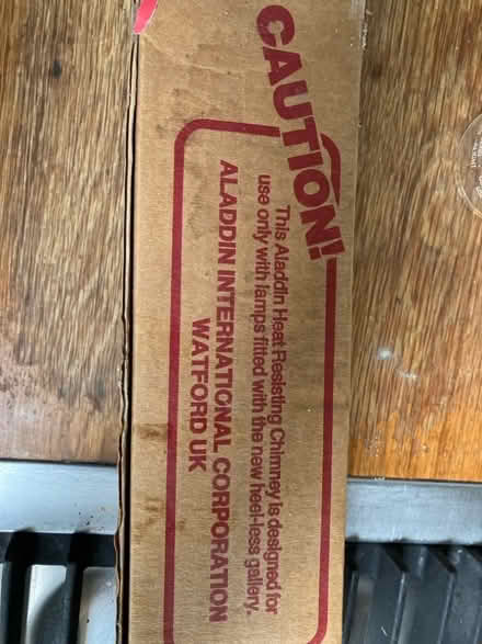 Photo of free Aladdin heat resisting glass chimney (Dore S17) #3