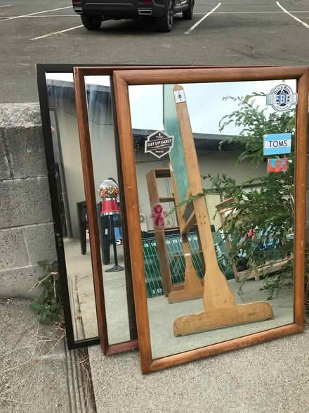 Photo of free furniture and working organ (Fairmede-Hilltop) #2