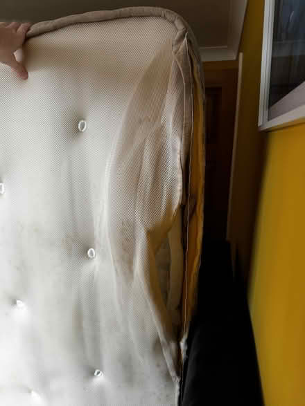 Photo of free King size mattress (memory foam + pocket spring) (Lodge Moor S10) #3