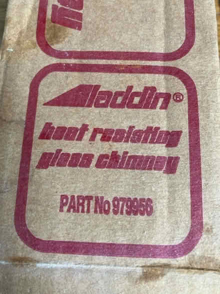 Photo of free Aladdin heat resisting glass chimney (Dore S17) #2