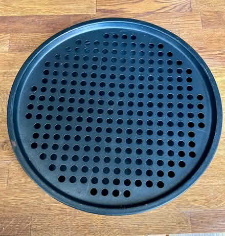 Photo of free Perforated pizza pan (Cookley DY10) #1