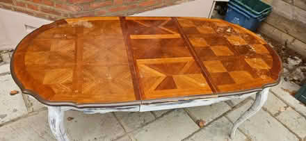 Photo of free Dining table (Wanstead E11) #3