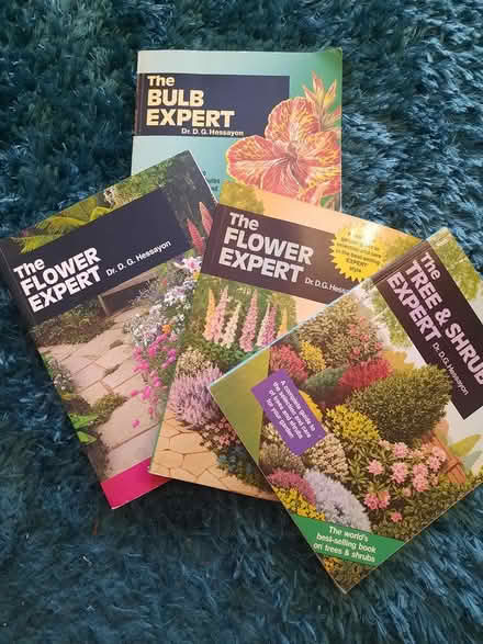 Photo of free Four Gardening Books (Morden SM4) #1