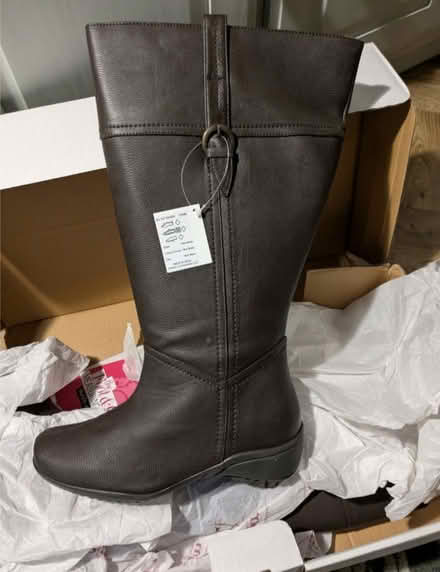 Photo of free Boots, ladies size 6 v wide fitting (Knightswood G13) #1