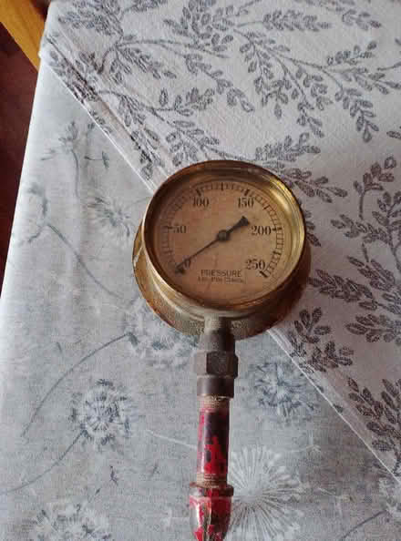 Photo of free Pressure guage (Harnage SY5) #1