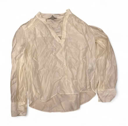 Photo of free H&M Woman’s Top (Brooklyn Storage) #1
