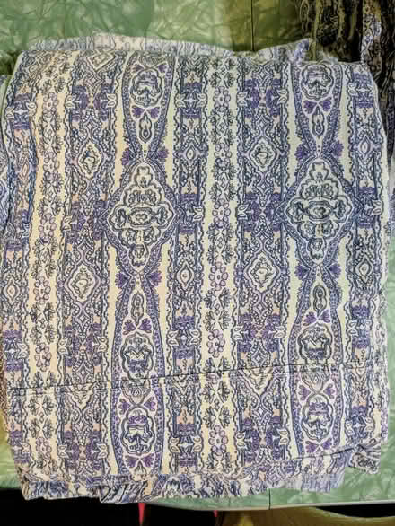 Photo of free queen sheet sets with indian prints (east village) #3