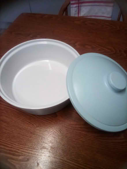 Photo of free Casserole dish (Hedge End SO30) #1