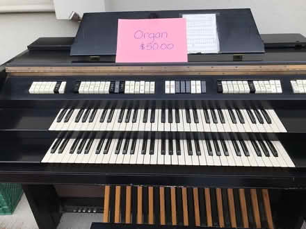 Photo of free furniture and working organ (Fairmede-Hilltop) #1