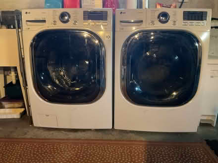 Photo of free LG washer & dryer (Norwalk) #1
