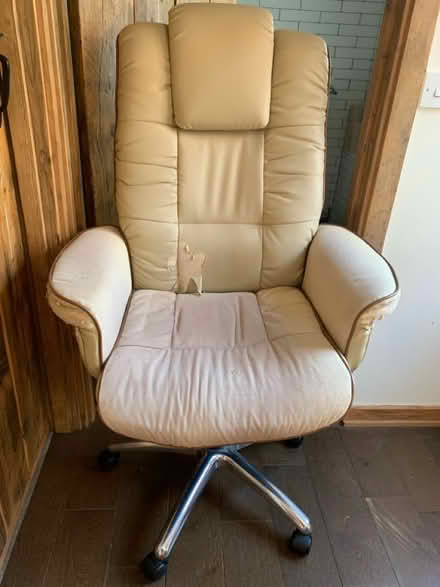 Photo of free Large office chair (Pettistree) #1