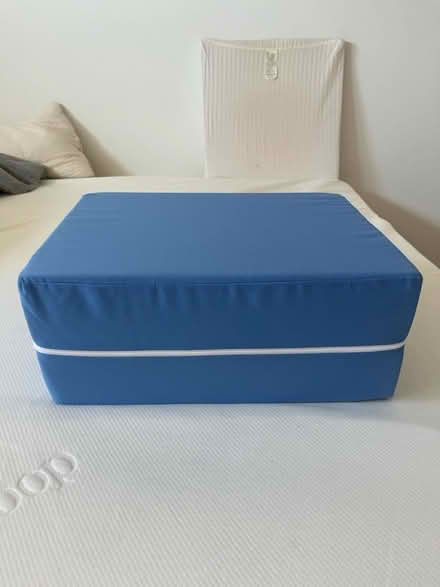 Photo of free Elevating leg pillow (San Jose near Eastridge Mall) #3