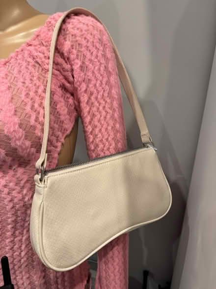 Photo of free H&M mini bag (Ealing Broadway W7) #2