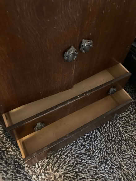 Photo of free bedroom cupboard (South Oxfordshire RG4) #4