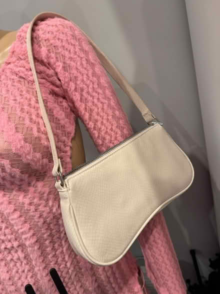Photo of free H&M mini bag (Ealing Broadway W7) #3
