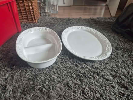 Photo of free White serving plate and dish (Bengeo SG14) #1