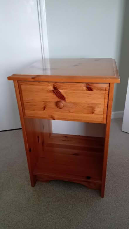 Photo of free Single bedside unit (Garden City OX5) #1