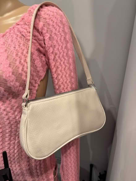 Photo of free H&M mini bag (Ealing Broadway W7) #1