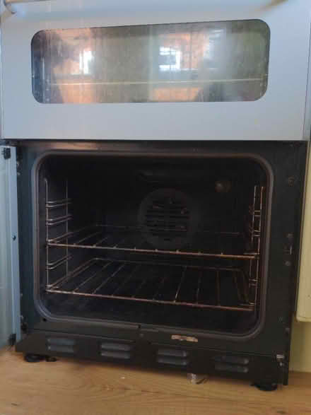 Photo of free Oven and hob (Rugby CV21) #4