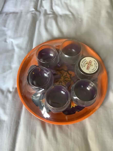 Photo of free Cups and tray (Balerno EH14) #1