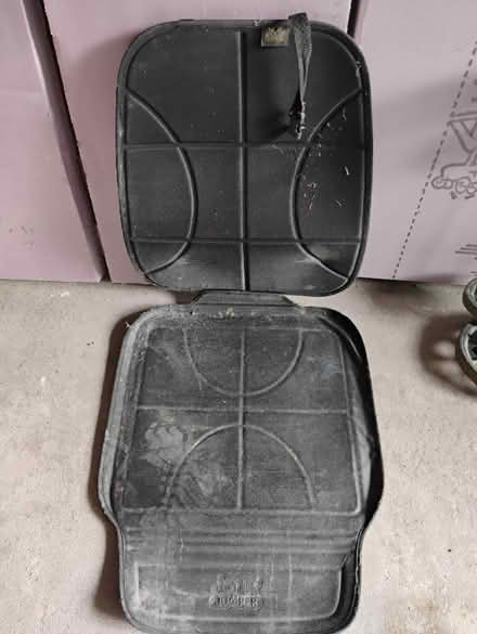 Photo of free Car seat protector (Richmond Hill) #1