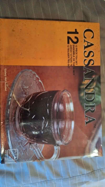 Photo of free 12 piece cup and saucer set (Barnston CH60) #1