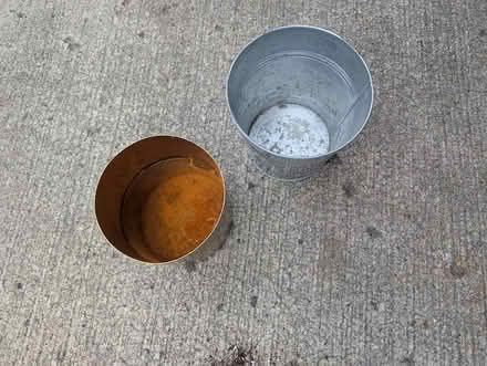 Photo of free Gold and silver pot liners (63rd& main, DG) #2