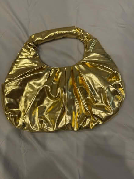 Photo of free Gold purse (Ealing Broadway W7) #2