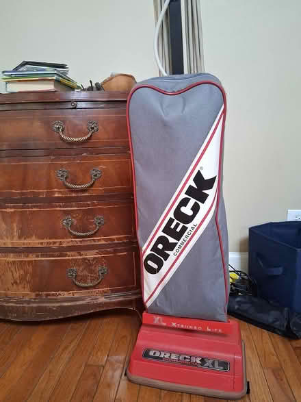 Photo of free Oreck vacuum (Round Lake Beach) #1