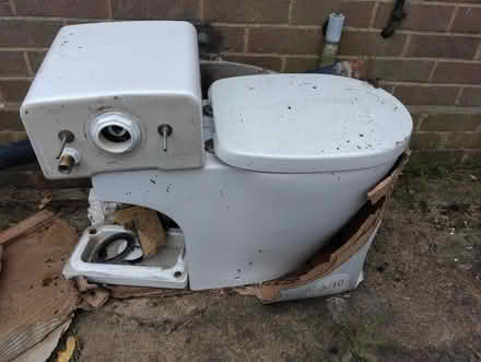 Photo of free White compact toilet (Kings Hill SG12) #1