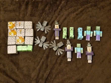 Photo of free Minecraft cardboard set (Roslin EH25) #1