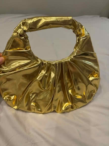 Photo of free Gold purse (Ealing Broadway W7) #4