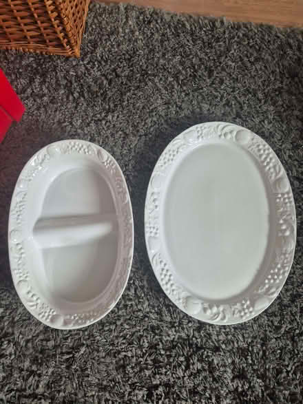Photo of free White serving plate and dish (Bengeo SG14) #2