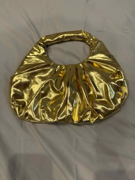 Photo of free Gold purse (Ealing Broadway W7) #3