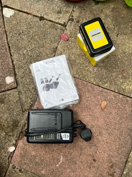 Photo of free Karcher cordless strimmer - needs new batteries (Sonning RG4) #3