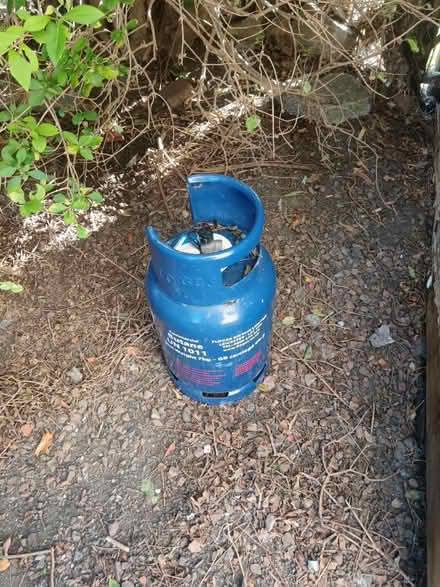 Photo of free Blue butane bottle (Pilton EH4) #1