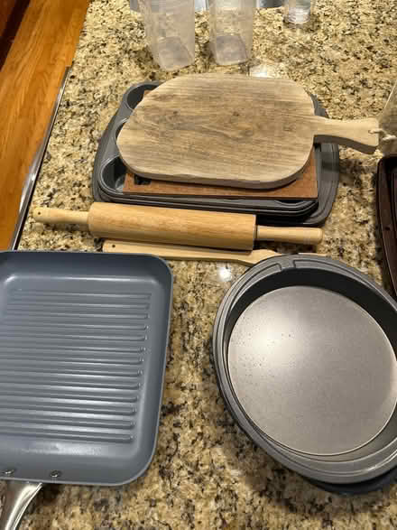 Photo of free Various Kitchen Supplies (Maple Lawn) #2