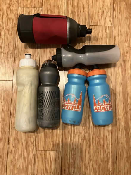 Photo of free sport bottles (Fremont-Sundale/28 Palms) #1
