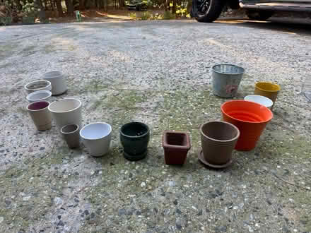 Photo of free Small pots (North Alpharetta) #1