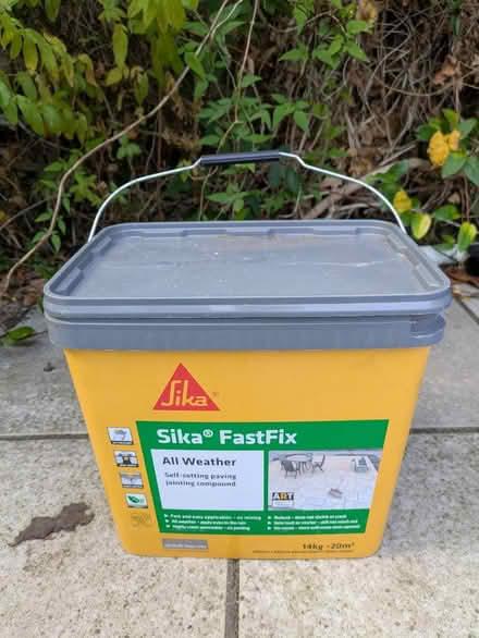 Photo of free Sturdy lidded bucket (Cheltenham GL51) #1