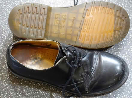 Photo of free Dr Martens black 3-eyelet shoes, size EUR 42/ UK 8 (Kingsway) #3