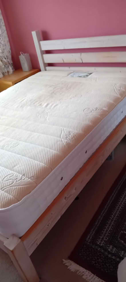 Photo of free Double bed (Cam GL11) #1