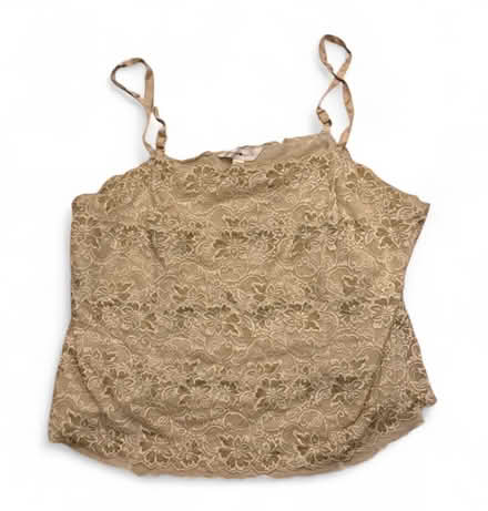 Photo of free Avenue Body Woman’s Top (Brooklyn Storage) #1