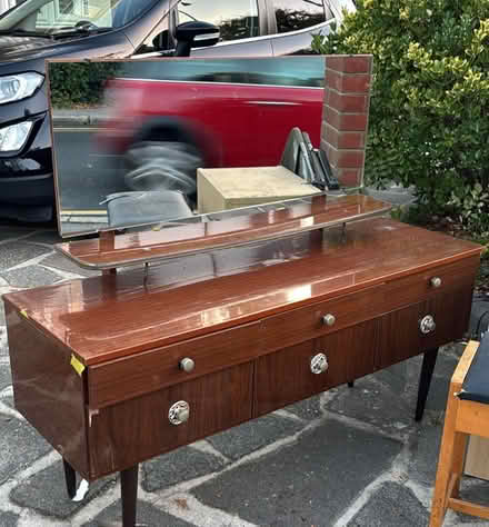 Photo of free Dressing table (Benfleet SS7) #1