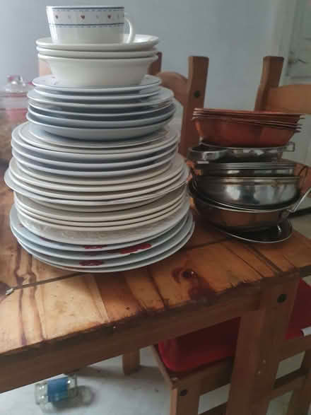Photo of free Crockery And Other Bits (CT9) #1